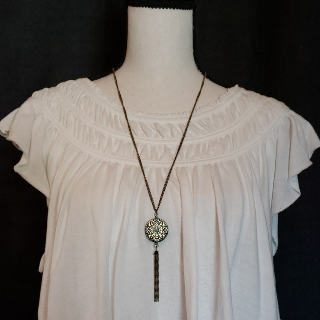 Wallflower Gold Charm And Tassle Necklace Nwt